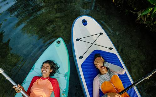 Cool bleiben: Sieben Sportarten in und auf dem Wasser
