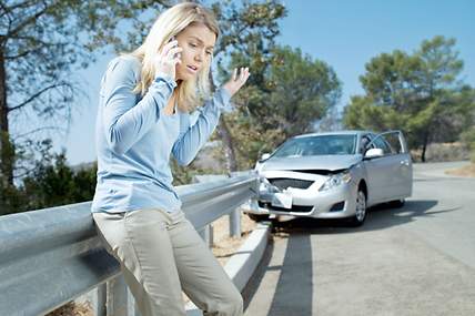 Hagelschaden am Auto - so unterstützt die Versicherung