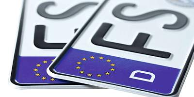 Kfz-Wunschkennzeichen - Ratgeber Autoversicherung - Header