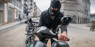 Stage-Bild zum Ratgeber „Diebstahlschutz fürs Motorrad“