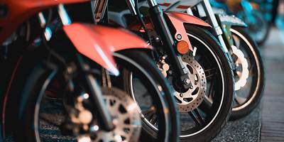E-Motorrad versichern - Ratgeber - Stage