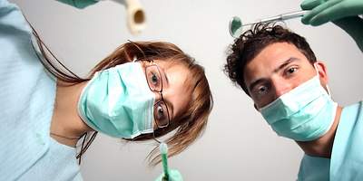 Vollnarkose beim Zahnarzt Stage-Bild für den Artikel „Vollnarkose beim Zahnarzt“