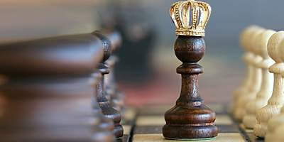 Schachfigur mit Krone