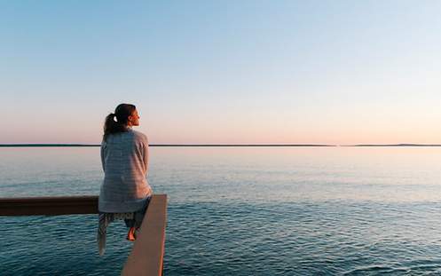 Frau am Meer